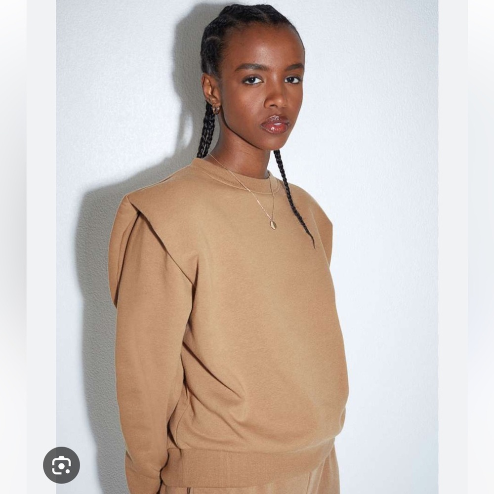 H&M shoulder pads sweatshirt